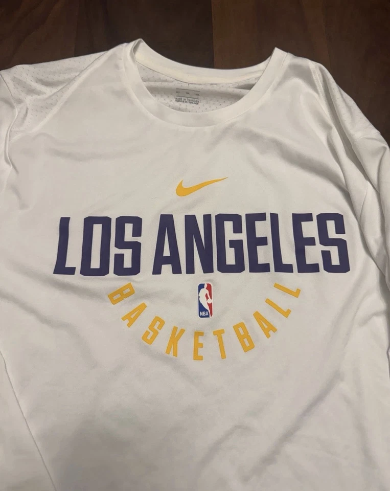 Белая тренировочная футболка игрока Nike NBA Los Angeles Lakers 2025 - Изображение 2 из 4
