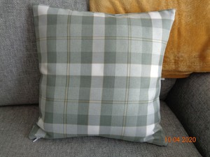 grey check cushions