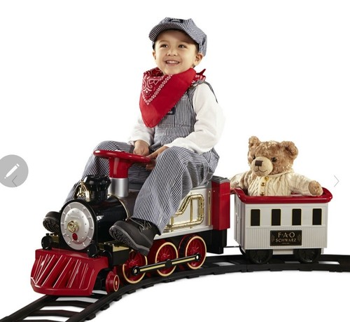 FAO Schwarz Ride-On Motorized Train with LED Light & Over 15 Feet of Track NEW