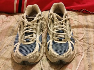 brooks defyance 10 brown