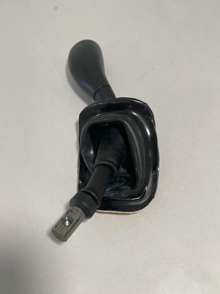 1997-2005 Buick Park Ave Steering Column Transmission Gear Shifter Lever Boot - Image 2 of 4