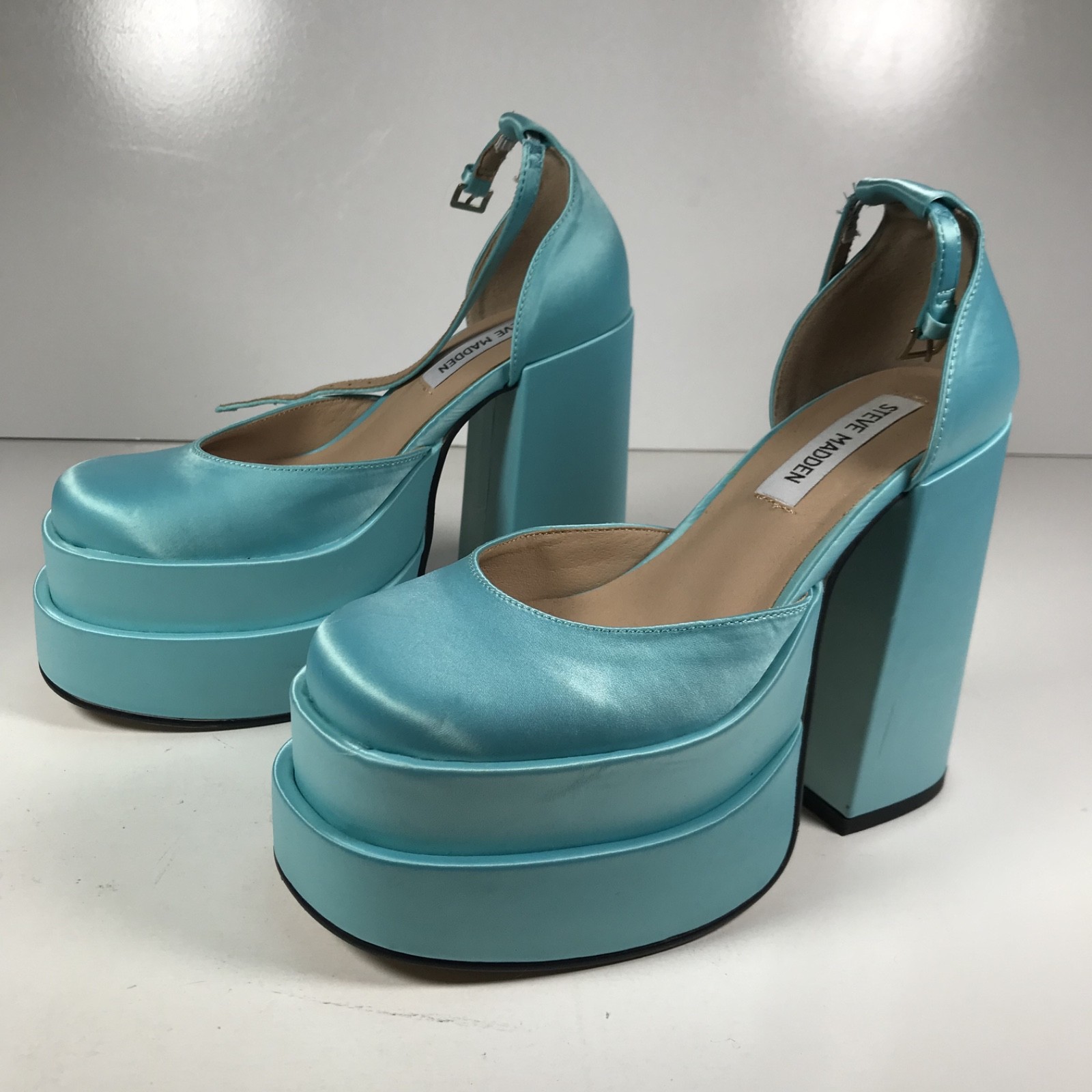 Steve Madden Sky Blue Satin Shoes Womens 5 Chunky Platform