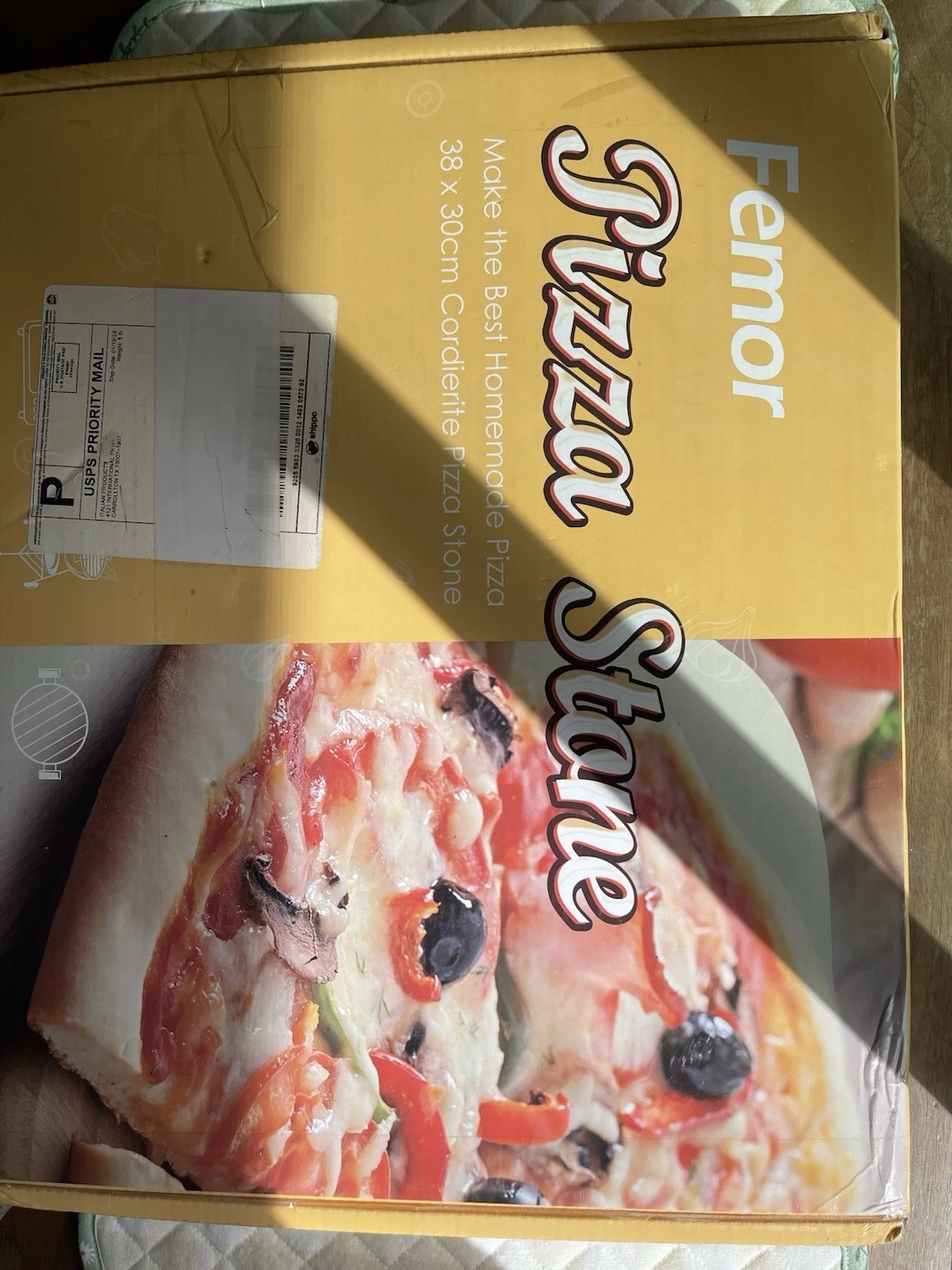 Femor Pizza Stone with Wood Paddle 38x30cm Pizza Stone