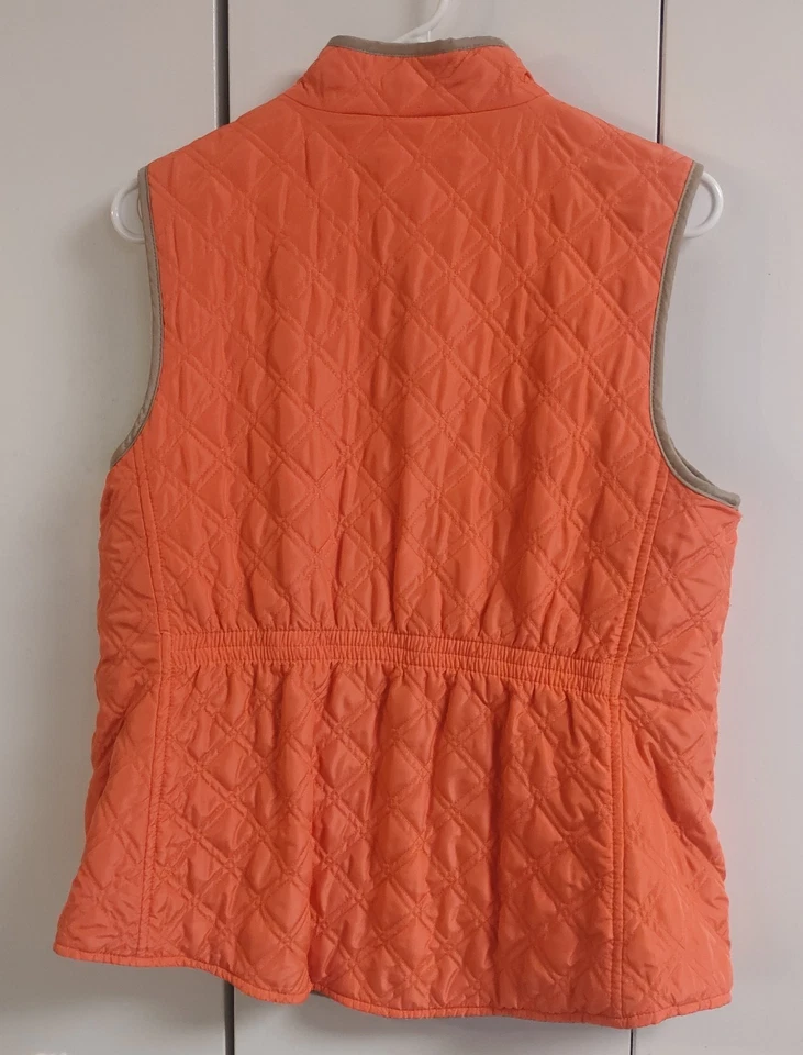 Peach And Khaki Sz M Quilted Reversible Vest Cinched Back Pockets Croft & Barrow - Image 3 of 4