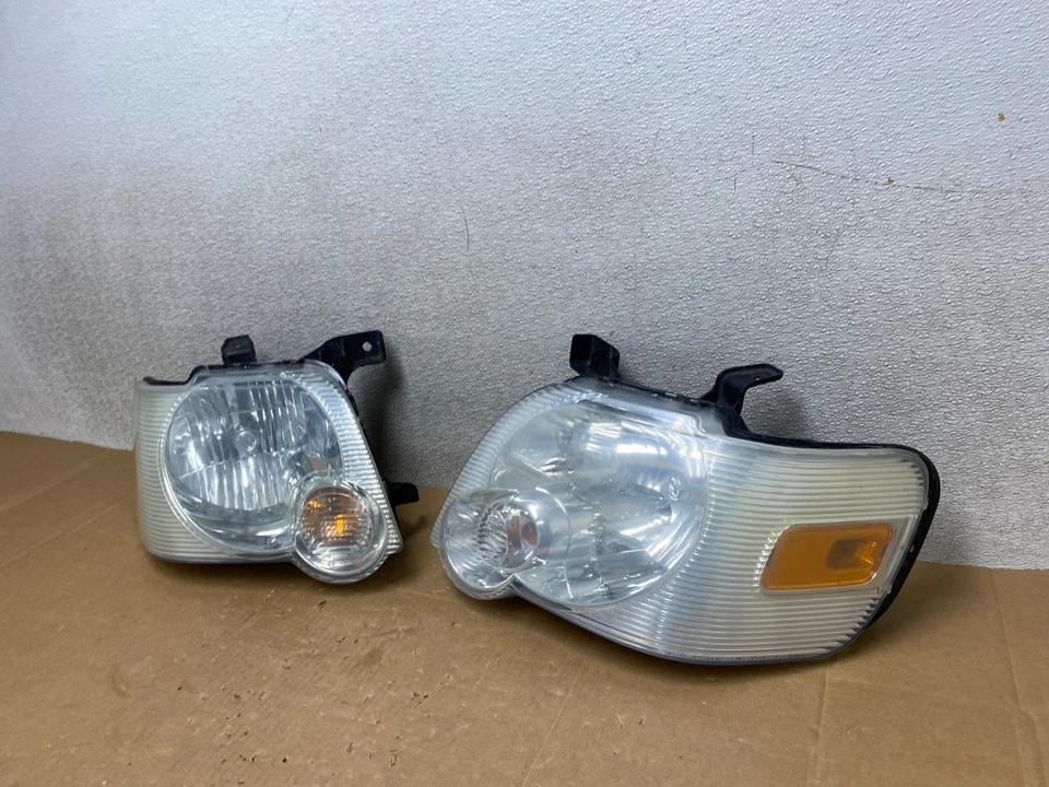 Juego de faros izquierdo+derecho Ford Explorer 2006 2007 2008 2009 2010 OEM V4935 DW Foto 2 de 4