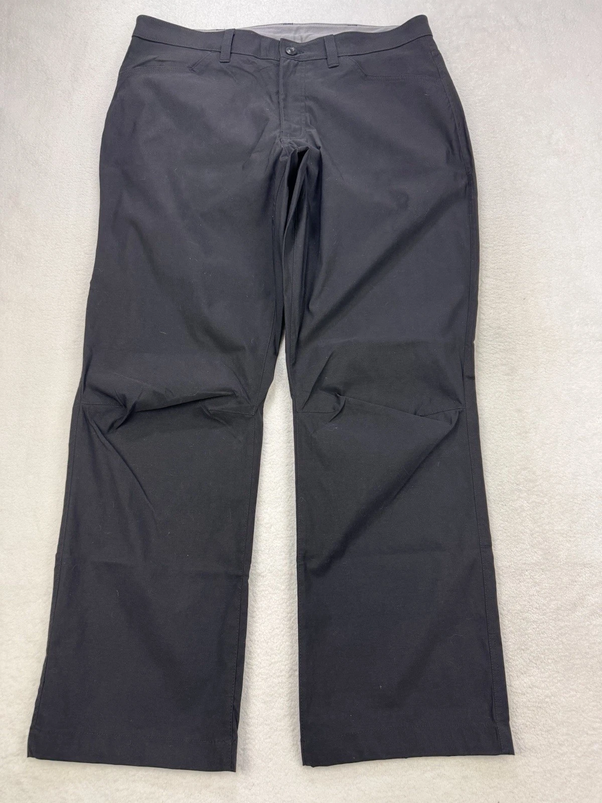 Eddie Bauer Tech Pants Men Black 36X30 Hiking Lightweight Packable Gorpcore
Opens in a new window or