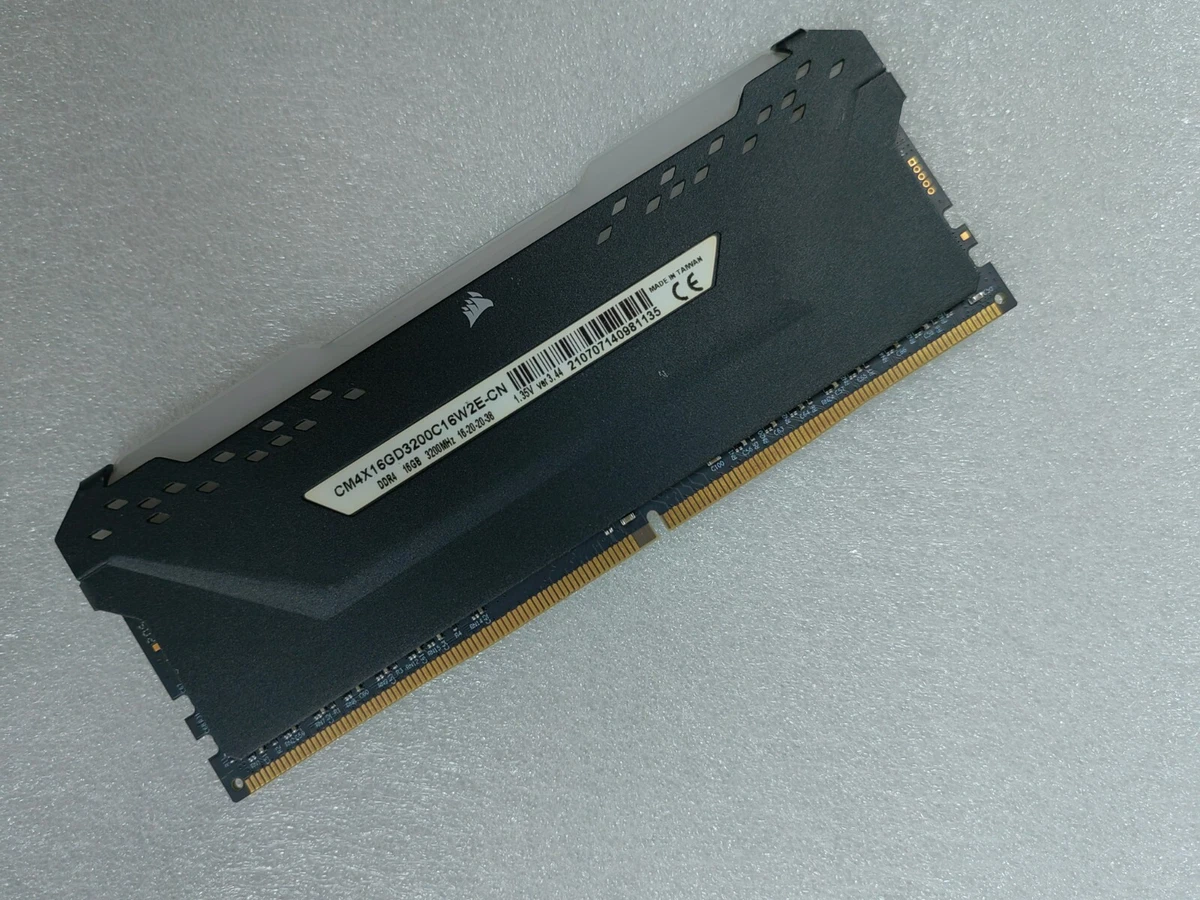 Corsair VENGEANCE Pro 16GB DDR4 3200 Desktop DIMM RAM RGB PC4