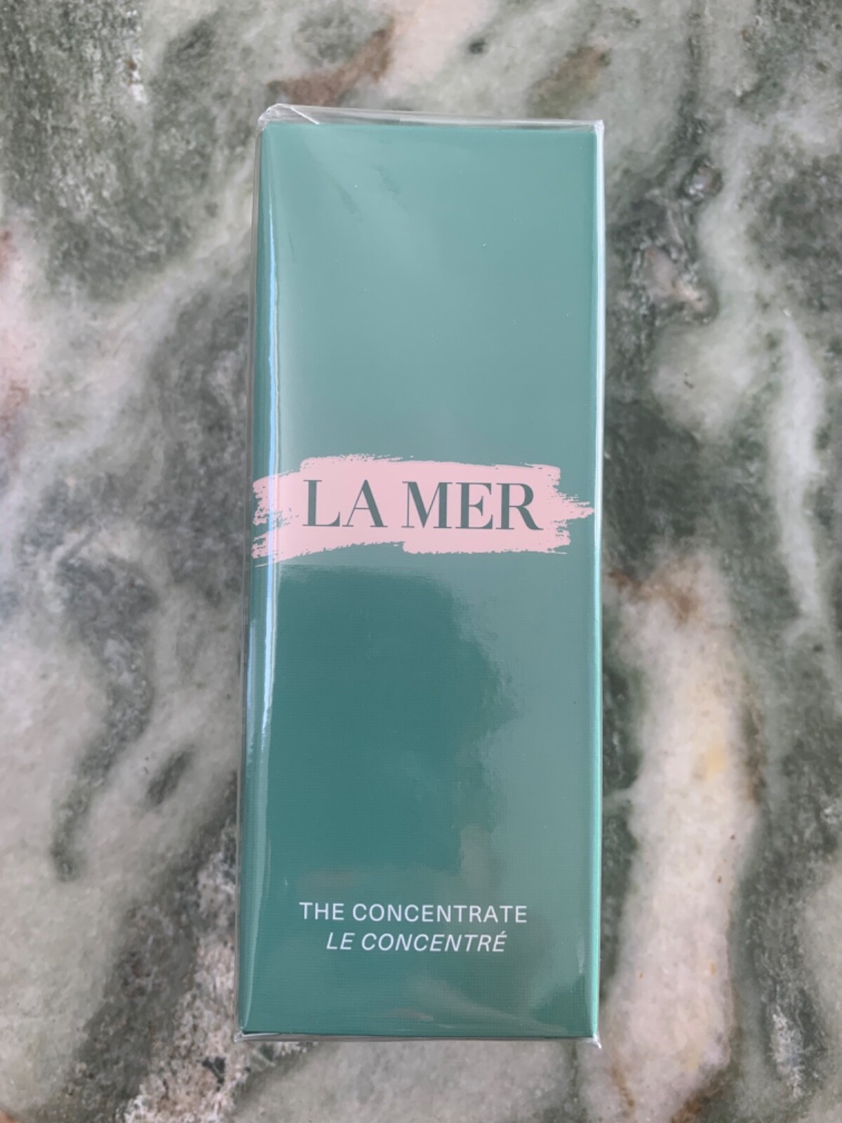 La Mer The Concentrate 1 0oz 30ml New With Box EBay la-mer-the-concentrate-1-0oz-30ml-new-with-box-ebay