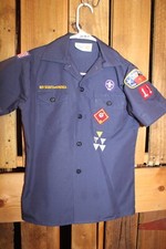 Boy Scouts of America BSA Youth Shirt Medium Blue Cub