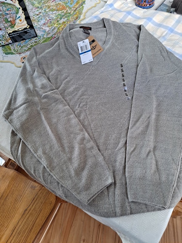 Men's Sweater - Dockers V-Neck - Soft Comfort Touch - Beige - XL NWT Ret. $45