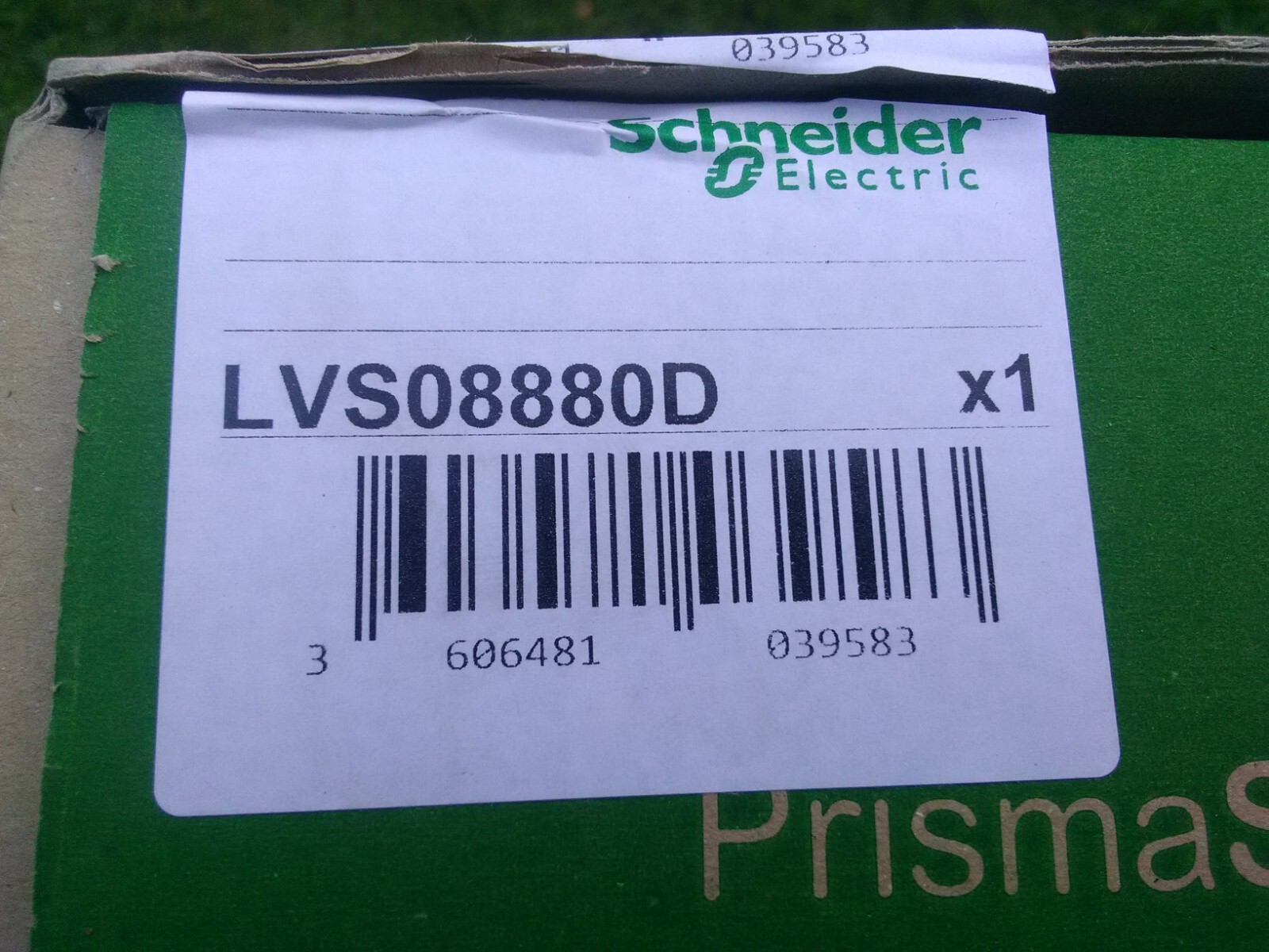 Toit connecté PrismaSeT G Active coffret électrique L600 IP30 LVS08880D