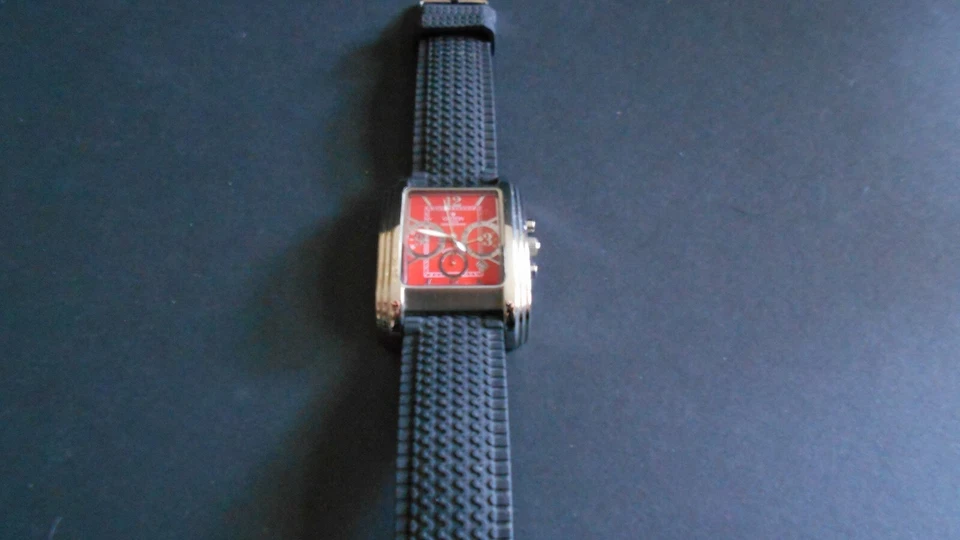 Reloj cronógrafo Croton para hombre Foto 2 de 4