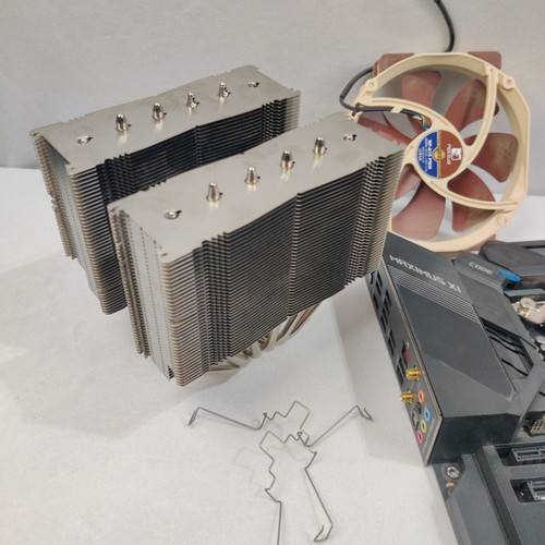 TESTED - ASUS ROG MAXIMUS XI Code Intel Z390 LGA 1151 ATX & NOCTUA CPU HEATSINK - Picture 12 of 13