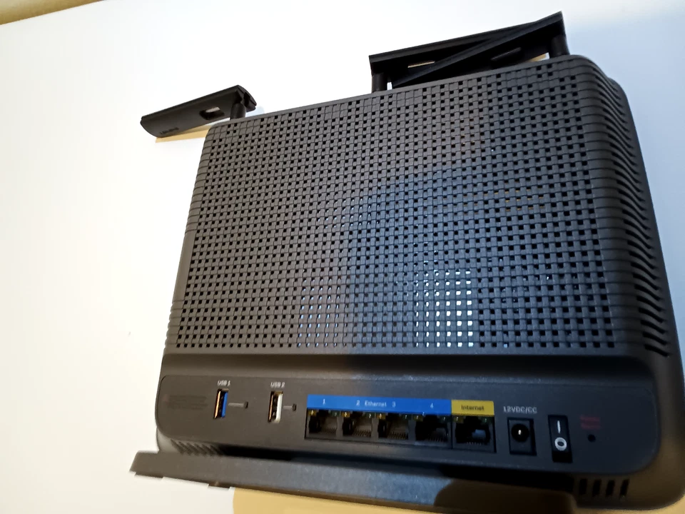 Linksys Wi-Fi Router (EA9200) (Router Only) (Not Tested) - Image 4 of 4