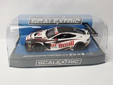SCALEXTRIC ASTON MARTIN VANTAGE GT3 1/32 SCALE SLOT CAR NICE!!!