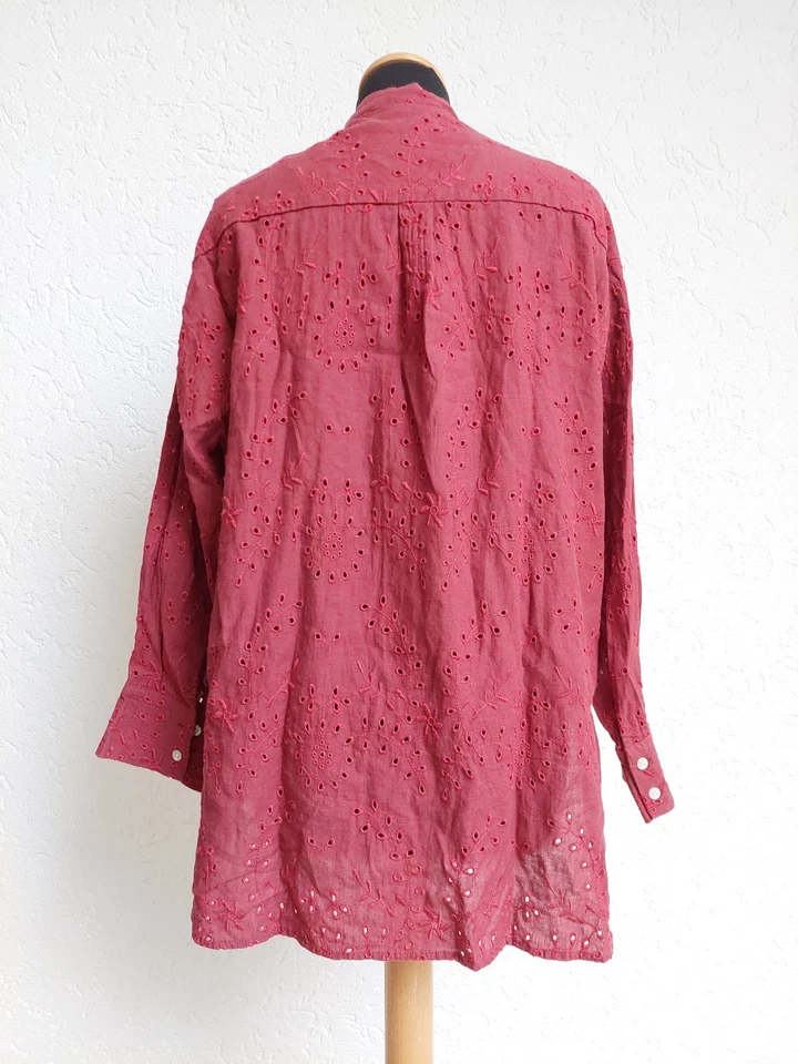 Rotes Lochmuster Stickerei Hemd Bluse von Zara, Gr. XL - Bild 2 von 4