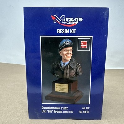 Mirage Hobby 200mm Resin Bust Gruppenkommandeur JG52 Erich  Bubi  Hartmann