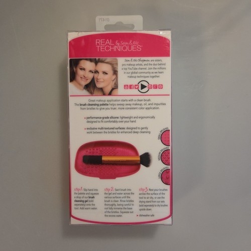 Real Techniques Makeup Brush Cleansing Palette with Cleansing Gel, NEW IN BOX - Picture 2 of 4