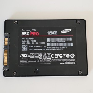 128GB Samsung SSD 850 PRO MZ-7KE128 Festplatte 6 Gb/s SATAIII 6,3cm(2,5") - 7mm