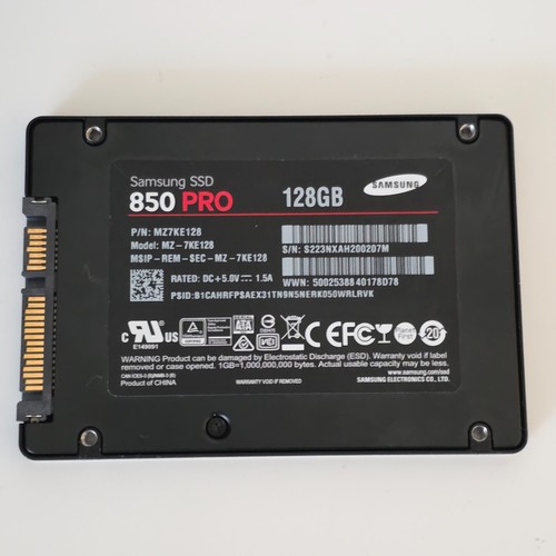 128GB Samsung SSD 850 PRO MZ-7KE128 Festplatte 6 Gb/s SATAIII 6,3cm(2,5") - 7mm