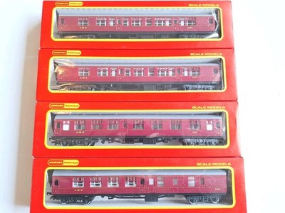 Hornby R422, R423 LMS Full Third Coach. In Minor used Condition. OO Scale. Boxed