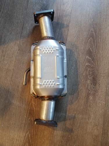 Genuine OEM GM Corvette 78-82 Direct-Fit Catalytic CONVERTER New - Picture 2 of 9