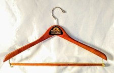 RARE  Vintage COACHMAN CLOTHIERS 17  Wood Jacket/Trouser Hanger