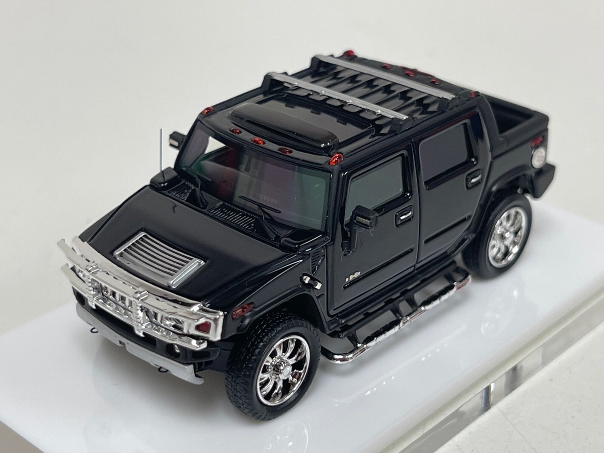 1/64 Motorhelix Hummer H2T SUT 6.2 liter V8 in Black Limited