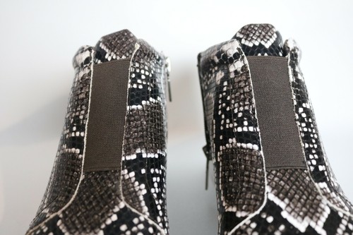 AQUA COLLEGE Women's GLADY Waterproof Leather Wedge Sneakers Snakeskin Style 9M - Picture 7 of 12