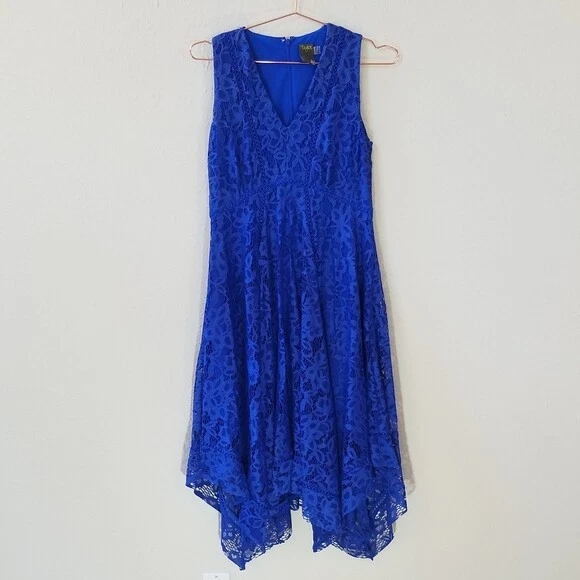 Taylor v top neck lace midi