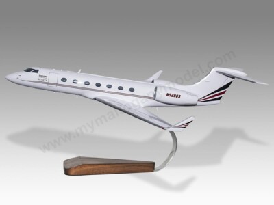 Gulfstream G550 Zimcorp Netjets Desk Wood Airplane New Model Large Scale 1/72