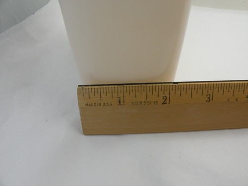 Vintage H A Hazel Atlas Milk Glass Refrigerator Dish with Original Lid Container - Picture 14 of 15