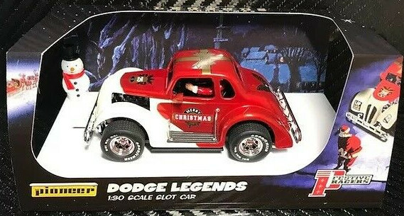 Пионер Красный Легенды Рождества 37 Dodge Coupe DPR 130 132 Игровой автомобиль P135 14590₽