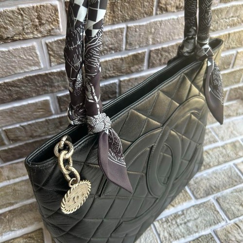 Chanel/Lambskin Matelasse Reproduction Tote Shoulder Bag/With serial number seal - Picture 11 of 12