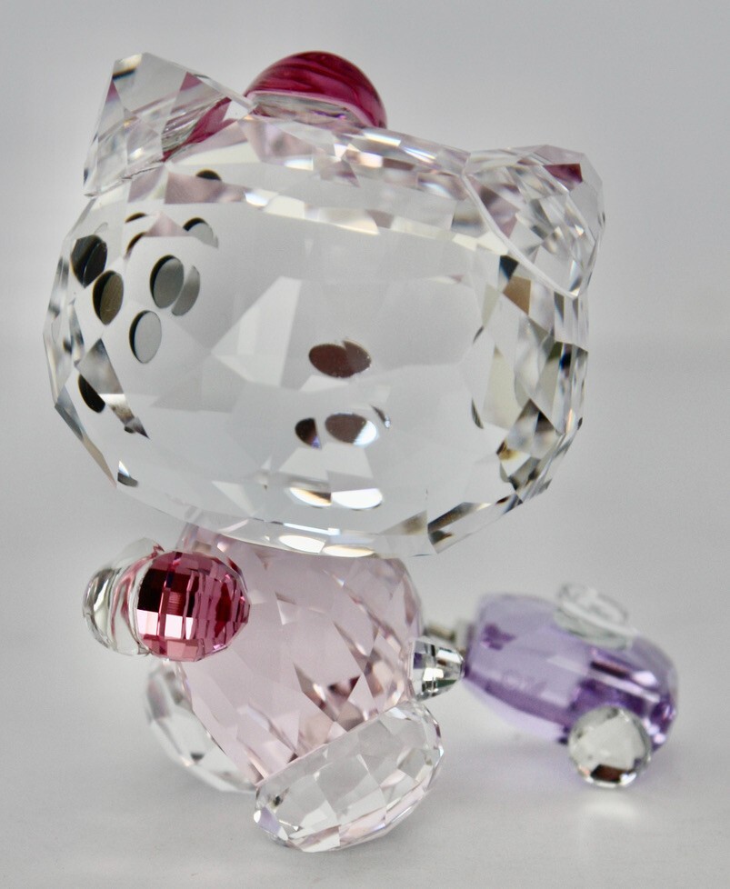 NIB Rare Swarovski Hello Kitty Traveller 2017 Limited