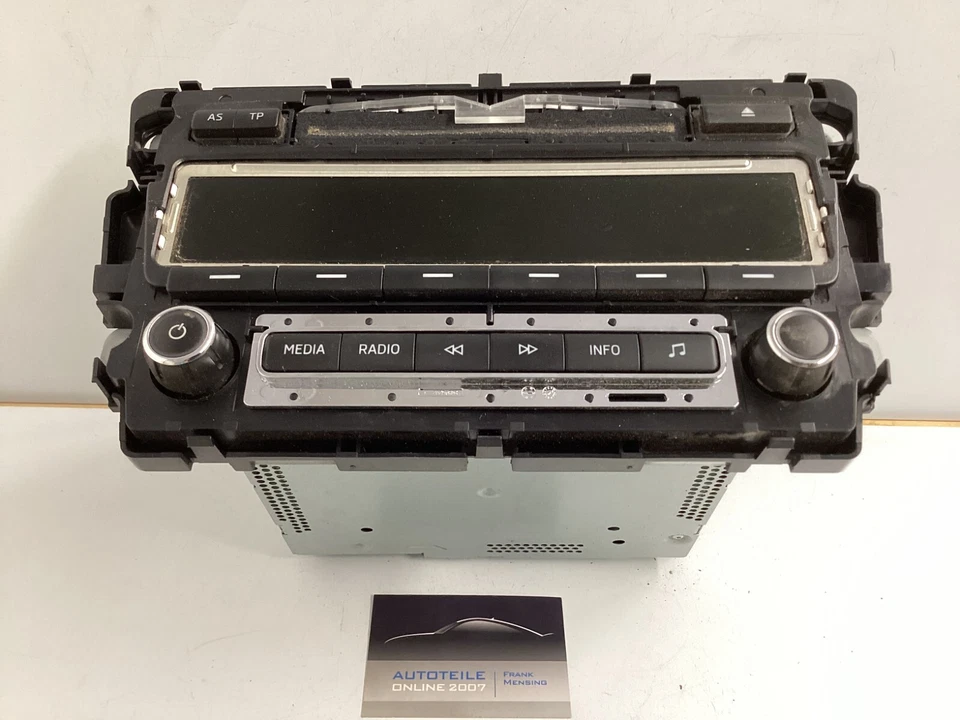 Skoda Rapid Audio System CD Player Audiosystem ohne Code 5J0035161E 28346194 - Bild 3 von 4