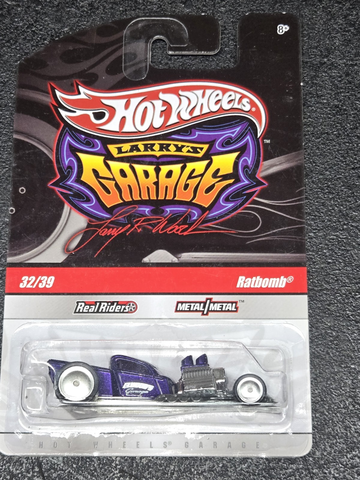 2009 HOT WHEELS Larry’s Garage 32/39 Ratbomb Purple new on card!!!!