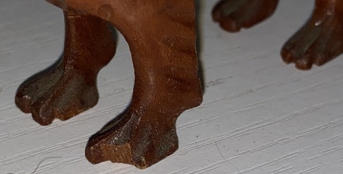 "Estatuilla de perro de madera tallada de colección pequeña de 3,5"" de largo vintage" - Imagen 3 de 8
