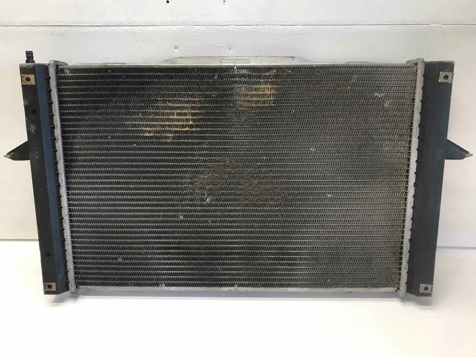 1993 - 1998 年沃尔沃 70 系列发动机冷却冷却器散热器带涡轮二手 — 第 2/4 张图片
