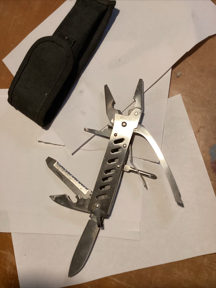 Compact Multi-Tool Kit with Pliers, Cutters, Screwdrivers & More - Pre-Owned