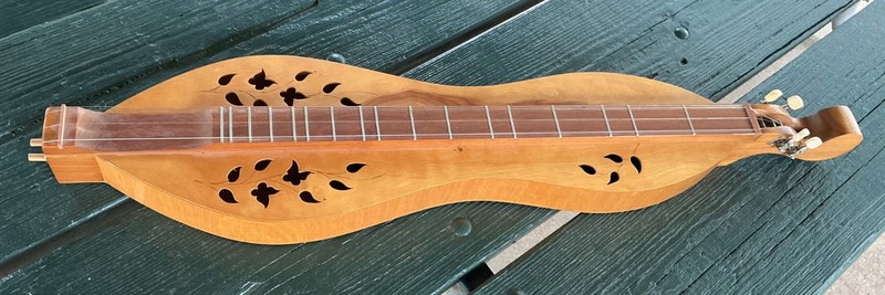 Cripple Creek Hand Crafted 4 String Dulcimer Gr8  Condition