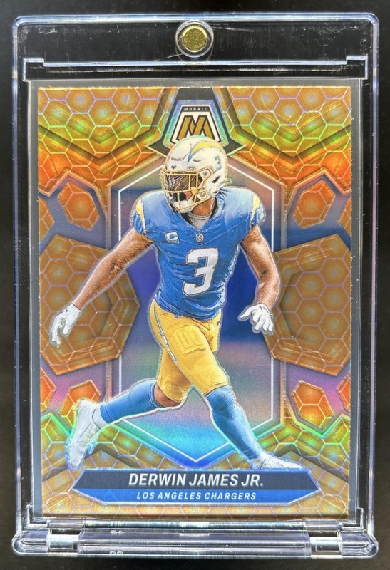 2024 Panini Mosaic Derwin James Jr. Honeycomb Prizm #126 Chargers