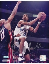 2000 Upper Deck Authenticated  8x10 Richard Hamilton Autographed Photo UDA COA