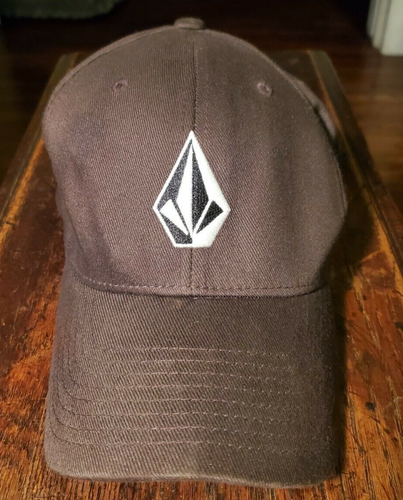 Volcom Men's Full Stone Flexfit Wren 