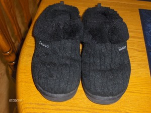 skechers house shoes