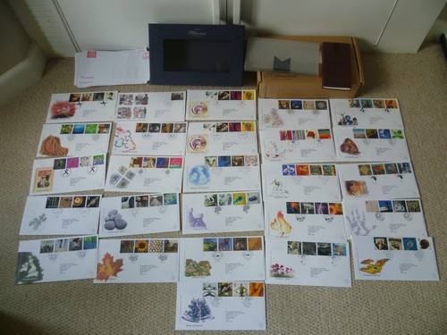 Royal Mail Millenium Collection Briefmarken in Präsentationsbox 1999 - ANSEHEN!