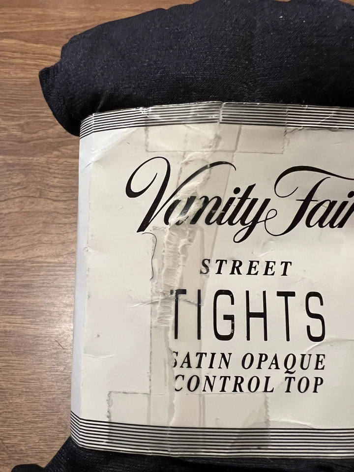 Medias Vanity Fair Street vintage satinadas opacas control superior ALTAS negras lisas Foto 2 de 4