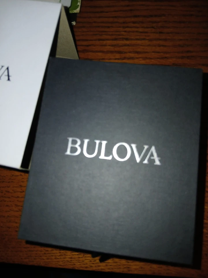 NIOB Bulova 96B149 Reloj Hombre Cuarzo Acero Inoxidable; Esfera Negra; Calendario; Sec Foto 3 de 4