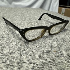 Bausch  Lomb 4 1/4-5 1/2 Eyeglass Frame ONLY Vintage Brown Women  s Cat Eye READ