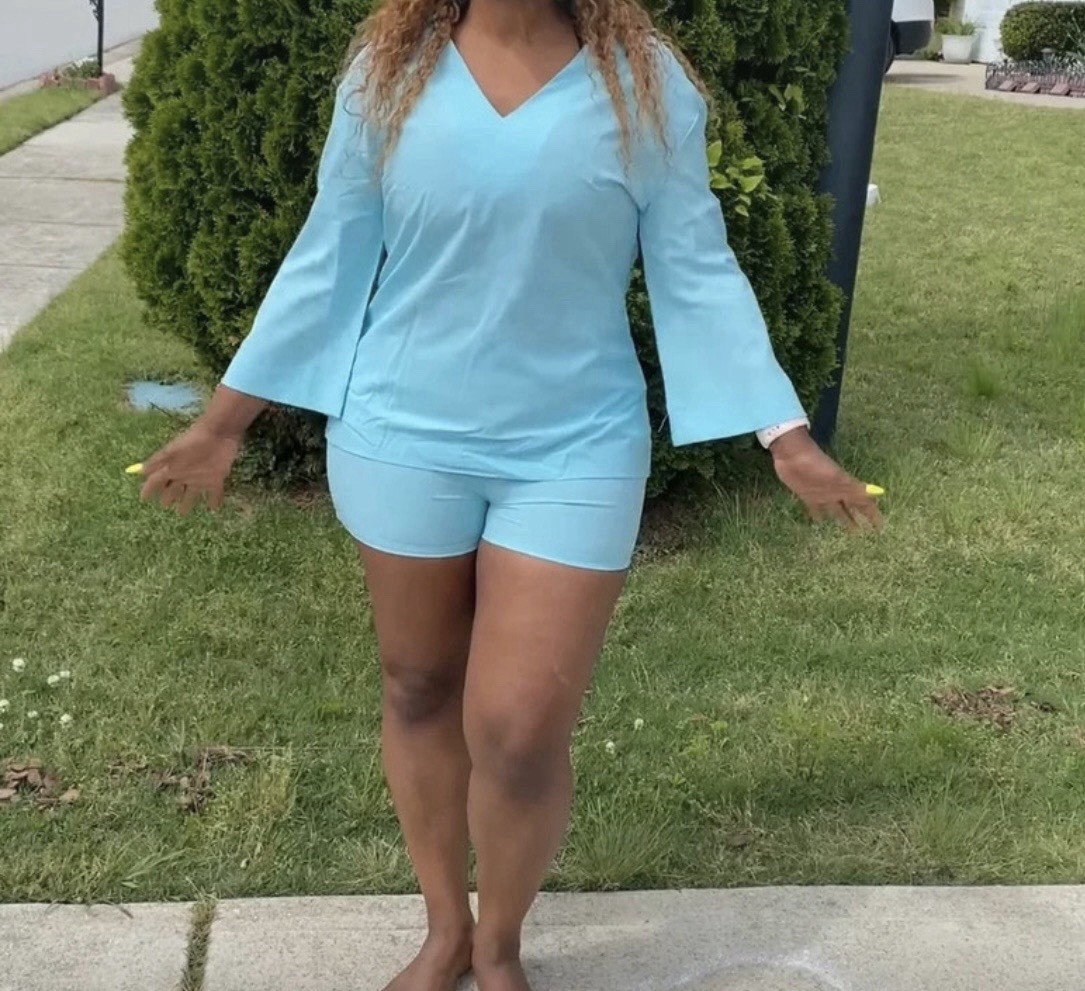 Light Blue 2 Piece Outfit Set Top & Shorts, Cotton Blend, V-Neck, 3/4 Sleeve, M